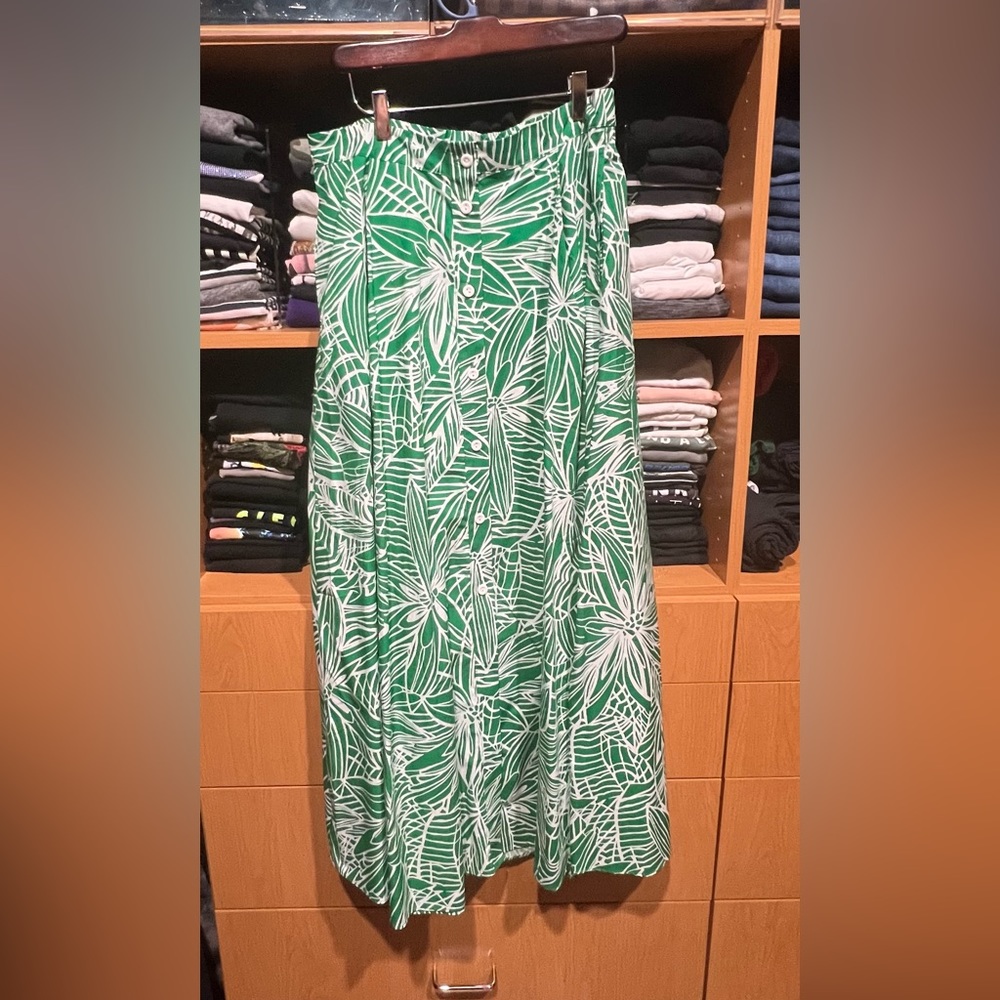 Tabitha Brown for Target Skirt Size Medium - Picture 7 of 9
